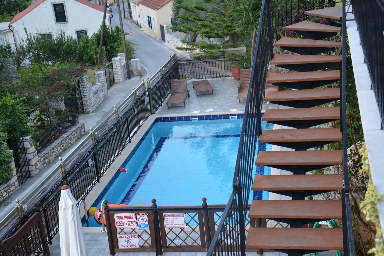 Frikes Aristotelis Apartments المظهر الخارجي الصورة